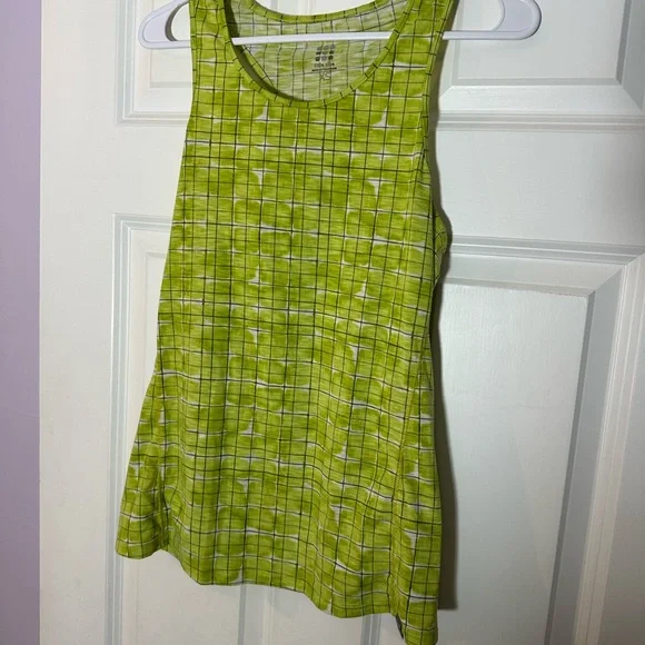 Title Nine Green Plaid Tank Top - Picture 4 of 8